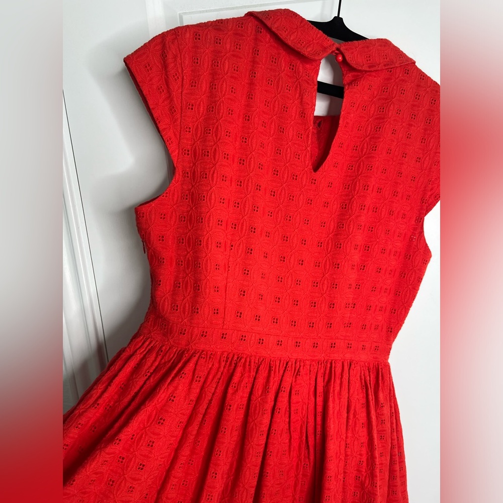 Kate Spade Courtney Red Eyelet
Fit and Flare Dress Size 6 - Picture 9 of 13